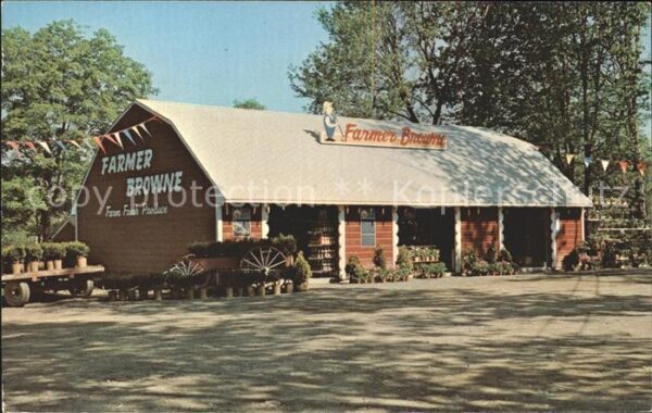 Campbell Hall Farmer Browne Farm Store