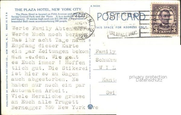 New York City Plaza Hotel Flag Monument – Bild 2