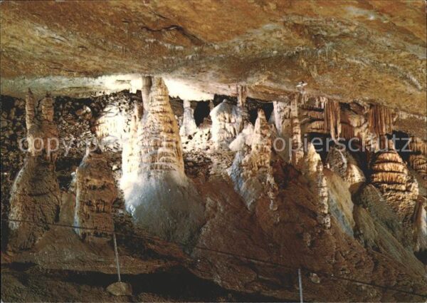 Hoehlen Caves Grottes Reclere La foret aux fees