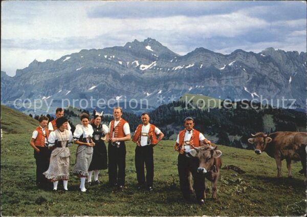 Kuehe Trachten