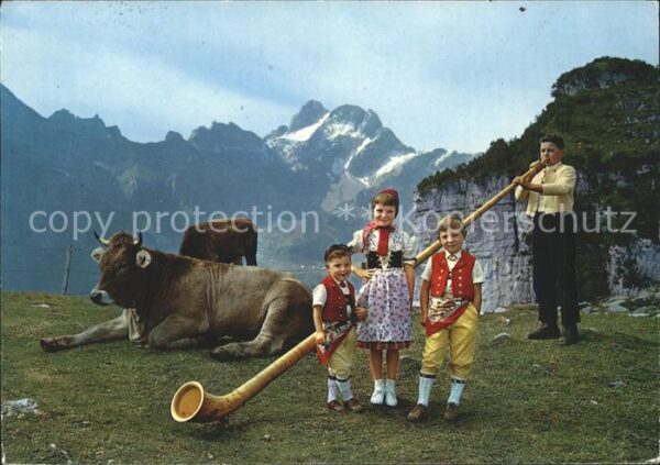 Alphorn Alphornbläser Kinder Trachten Kühe Eben