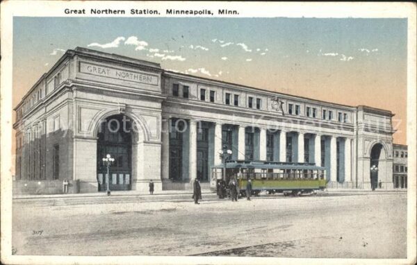 Minneapolis Minnesota Great Northern Station Bus