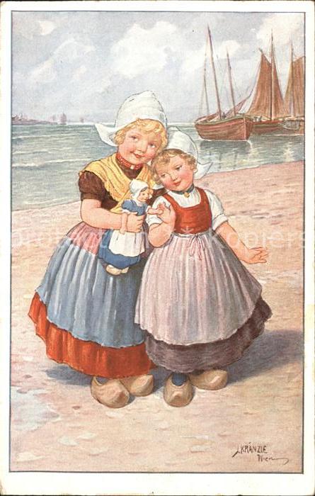 Trachten Holland Mädchen Puppe Segelschiffe