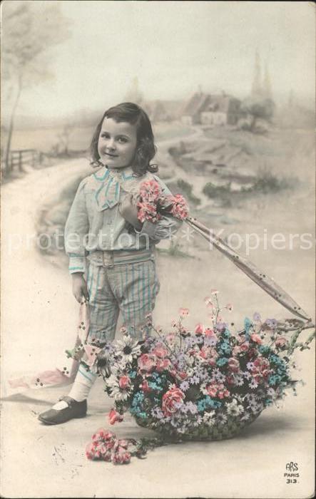 Foto ARS Paris Nr. 313 Kind Blumen Korb