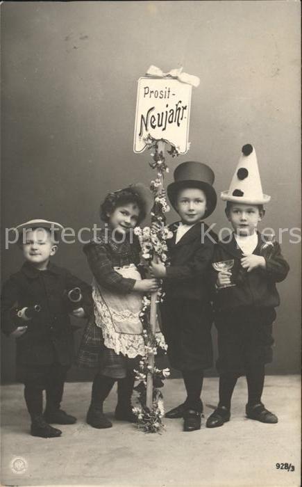 Foto NPG Nr. 928/3 Kinder Hutmode Neujahr Sekt