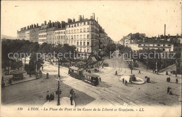 Strassenbahn Lyon Place du Pont Cours de la Liberte