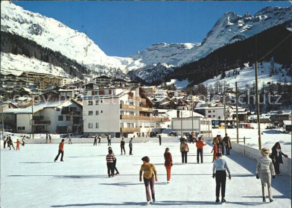 Schlittschuhlaufen Eislaufen Leukerbad Loeche les Bains Eisbahn Gitz