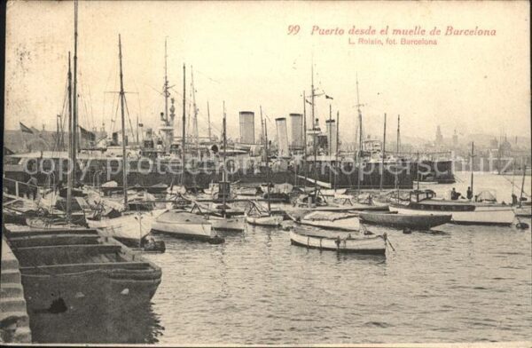 Barcelona Cataluna Puerto desde el muelle Barco