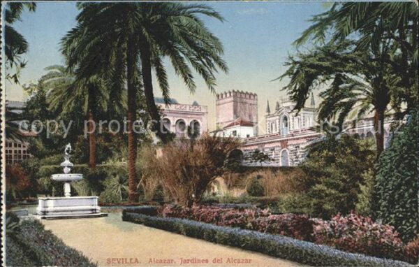Sevilla Andalucia El Alcazar Jardines Castillo Fuente
