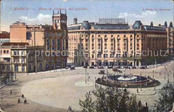 Madrid Spain Plaza de Canovas del Castillo Fuente