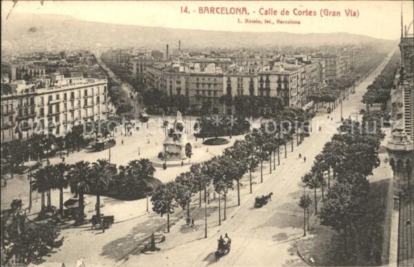 Barcelona Cataluna Calle de Cortes Gran Via Monumento