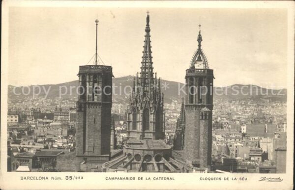 Barcelona Cataluna Campanarios de la Catedral Num. 35/953
