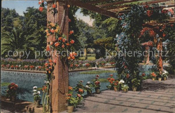 Sevilla Andalucia Parque Galeria y Estanque de los Lirios