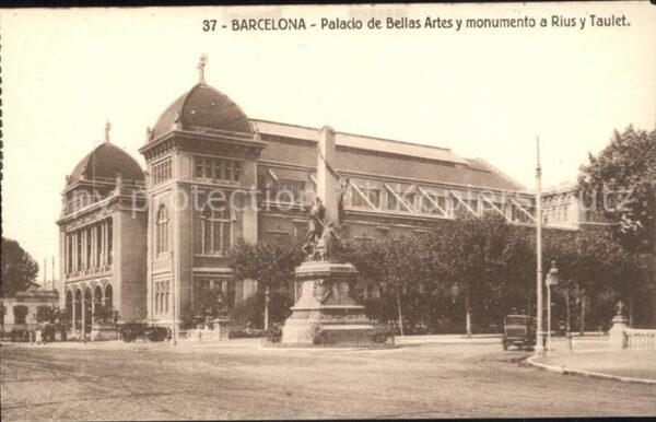 Barcelona Cataluna Palacio de Bellas Artes y Monumento a R