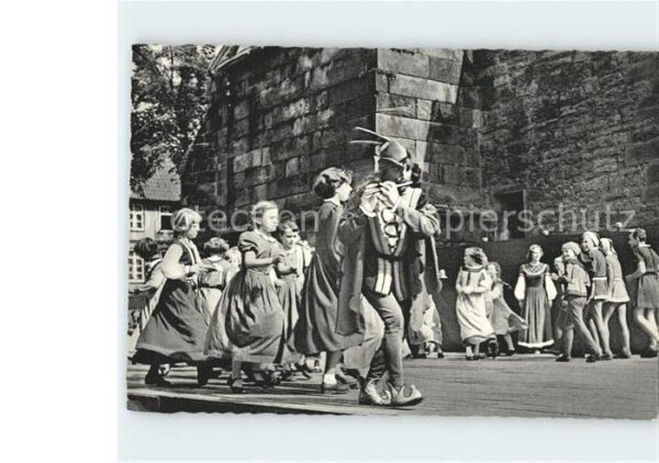 Sagen Maerchen Der Rattenfänger mit Kindern Hameln