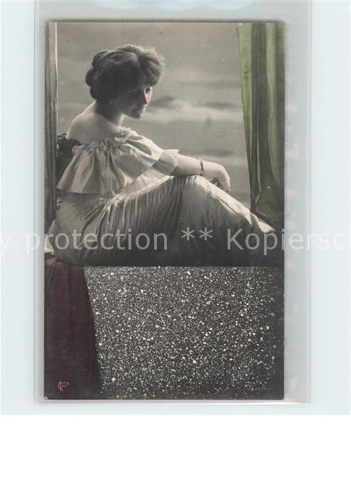 Frauen Foto-GLC Bahnpost