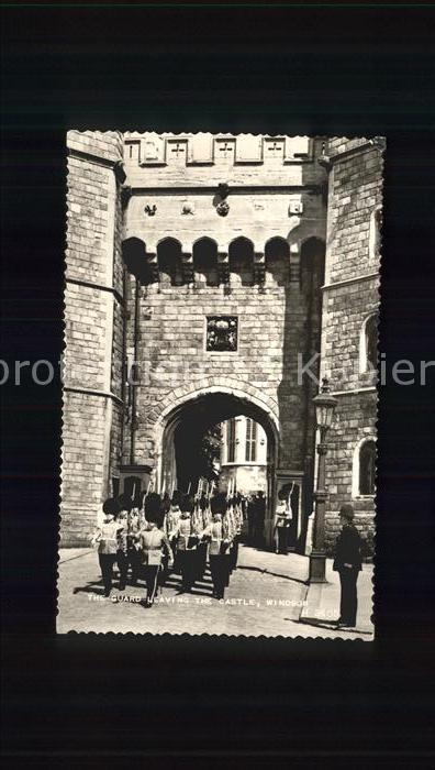Leibgarde Wache Guards Castle Windsor