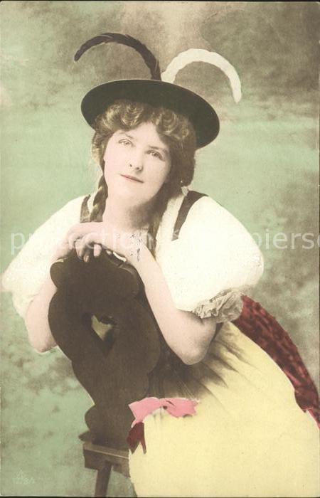 Trachten Schweiz Frau