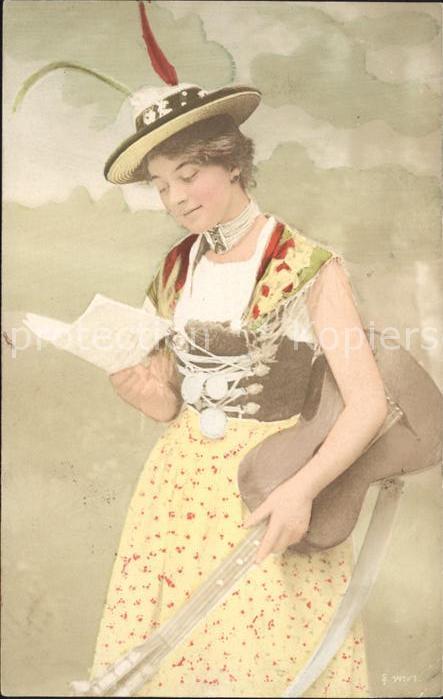 Gitarre Frau Tracht Schweiz