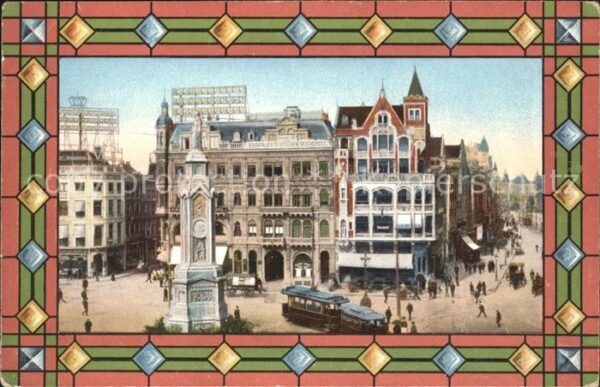 Amsterdam Niederlande Dam met Damrak Denkmal Strassenbahn