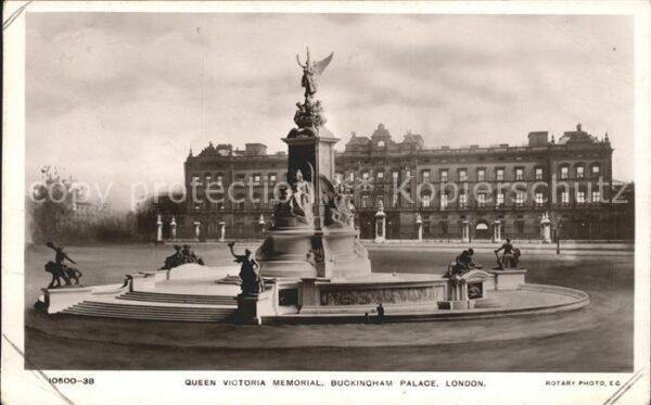 Foto Rotary Nr. 10500-38 Queen Victoria Memorial Buckin