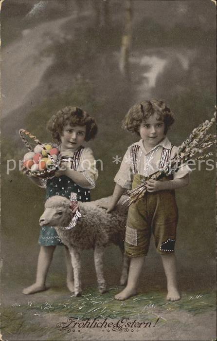 Kinder Child Enfants Lamm Ostereier Weidenkätzchen Ostern