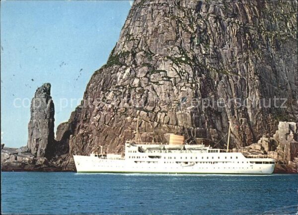 Faehre Ferry Bac Traghetto-- Hjelmsoystauren Norway
