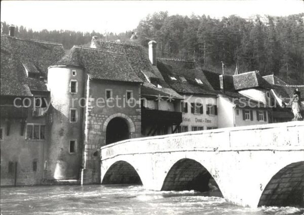 Helvetia Schweiz Häuser mit Brücke