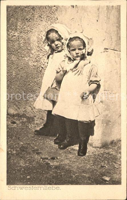 Kinder Child Enfants Schwesternliebe