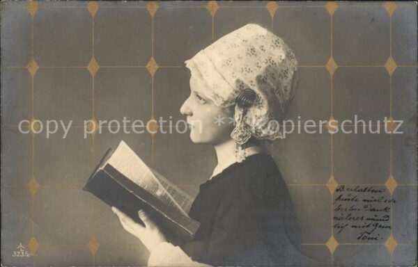 Foto AL Nr. 3235 Kind Buch