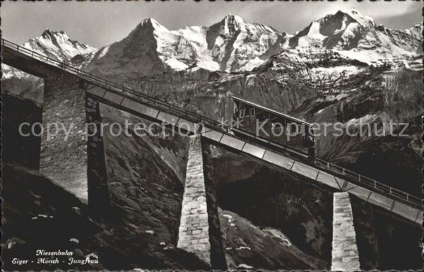 Zahnradbahn Niesenbahn Eiger Mönch Jungfrau