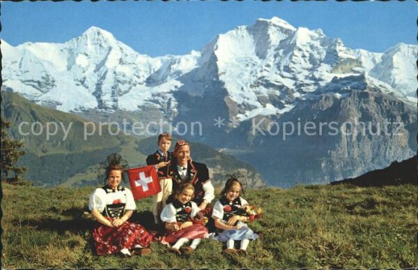 Trachten Schweiz Bern Familie Mönch Jungfrau