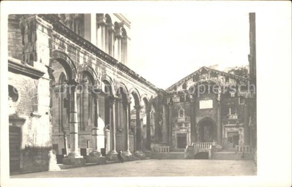Split Spalato Peristil