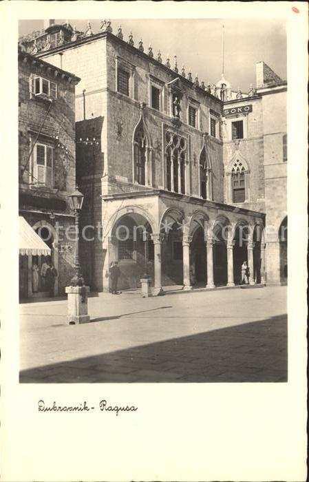 Dubrovnik Ragusa Gebäude bei der Kirche Arkaden