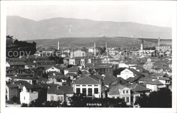 Skopje Skoplje Teilansicht mit Bergen