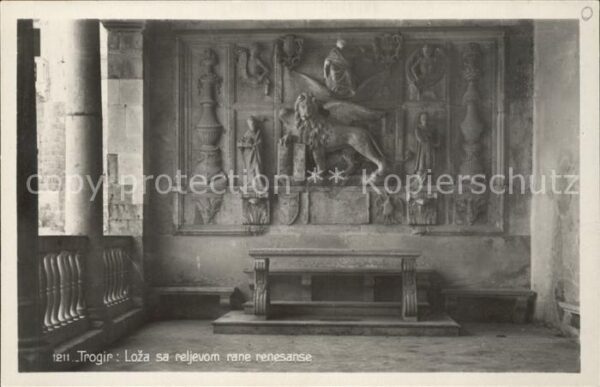 Trogir Trau Loza sa reljevom rane renesanse Relief