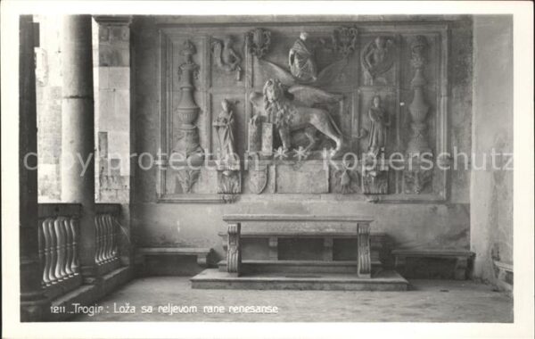 Trogir Trau Loza sa reljevom rane renesanse Relief