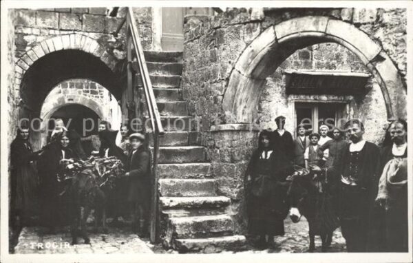 Trogir Trau Bewohner Hinterhof