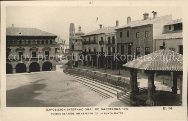 Barcelona Cataluna pueblo Espanol un aspecto de la plaza m