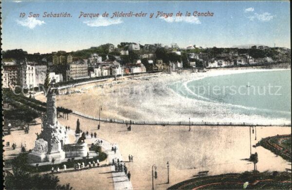 San Sebastian  Pais Vasco ES Parque de Alderdi Eder y playa de la Co