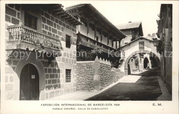 Barcelona Cataluna pueblo Espanol Calle de Caballeros