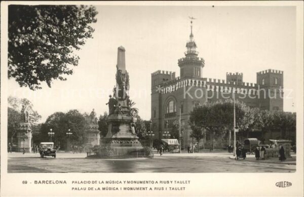 Barcelona Cataluna Palacio de la Musica y monumento a rius