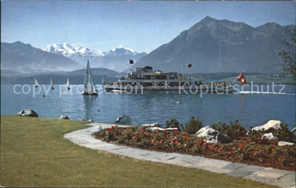 Motorschiffe Thunersee Strandpromenade Hilterfingen