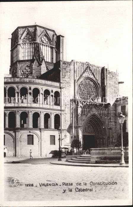 Valencia Valenciana Plaza de la Constitucion y la Catedral