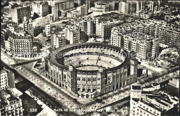 Barcelona Cataluna Plaza de toros monumental desde el aire