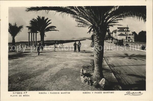 Sitges Playa de Moda Ribera y Paseo Maritimo
