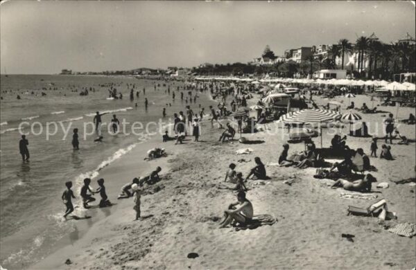Sitges Aspeeto de la Playa