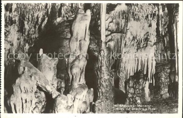 Hoehlen Caves Grottes Mallorca Manacor Cuevas del Drach La Fo