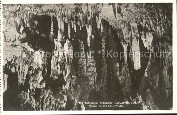 Hoehlen Caves Grottes Mallorca Manacor Cuevas del Drach Salon