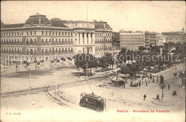 Strassenbahn Madrid Ministerio de Fomento
